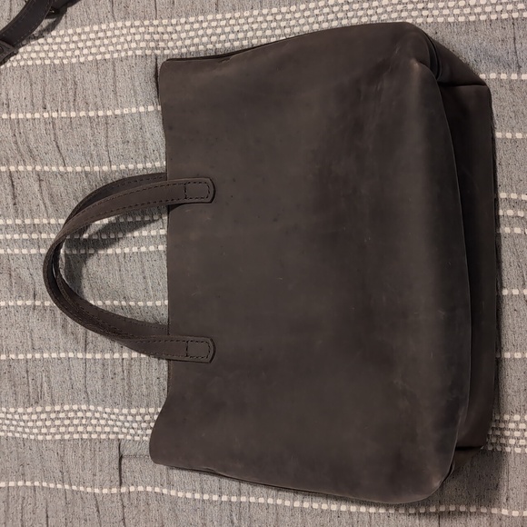 Portland Leather Classic Medium Crossbody Tote - Groupie Grey - Picture 6 of 6